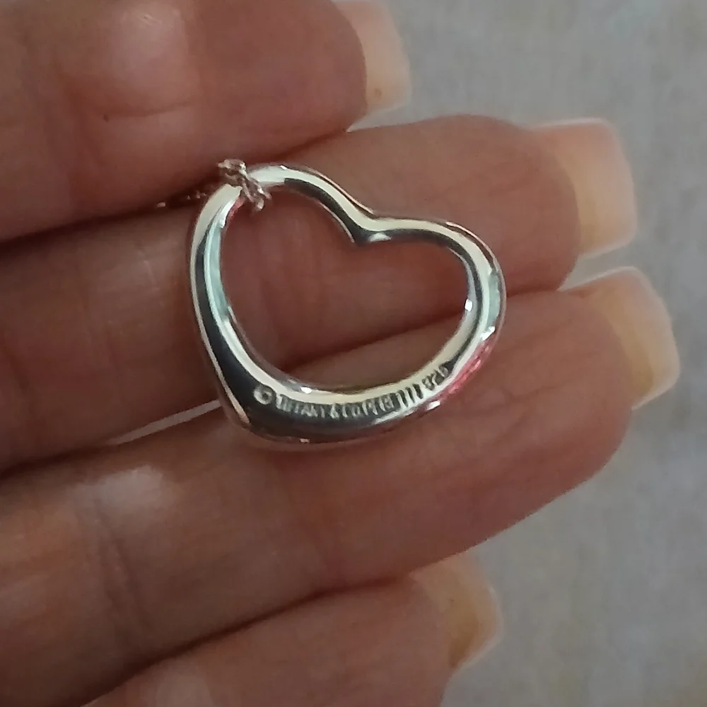 Tiffany & Co. Open Heart Silver Necklace! A True Classic! Sterling Silver! - Picture 7 of 12